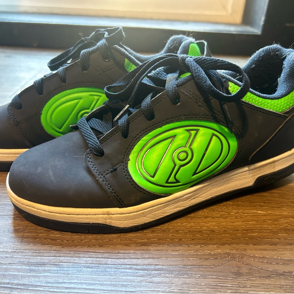 Heelys Voyager Skate Shoes - men 8/ women 9